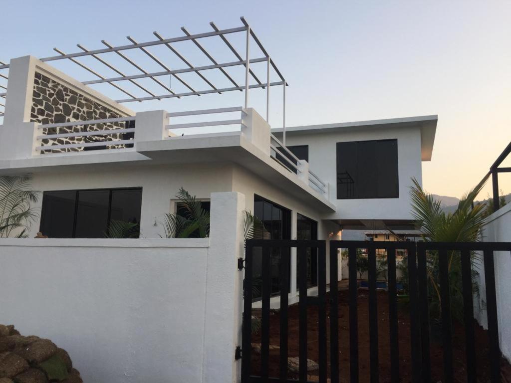 Platinum Villa 3Bhk Lonavala Buitenkant foto