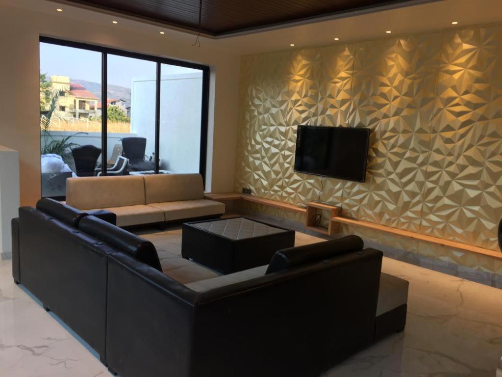 Platinum Villa 3Bhk Lonavala Buitenkant foto